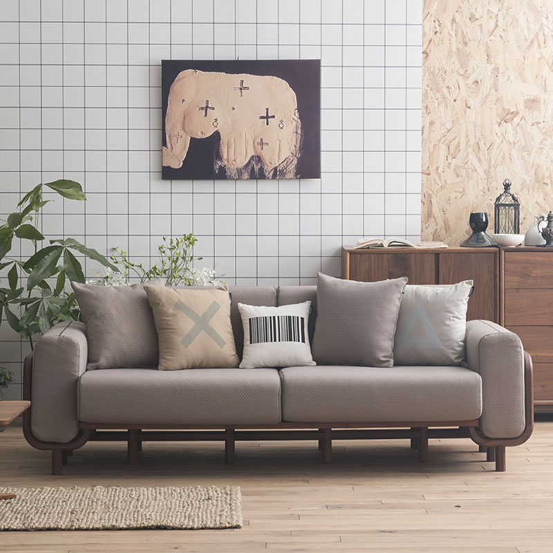厌式房间/毛毛虫沙发 原创设计北欧日式小户型实木单三人布艺沙发