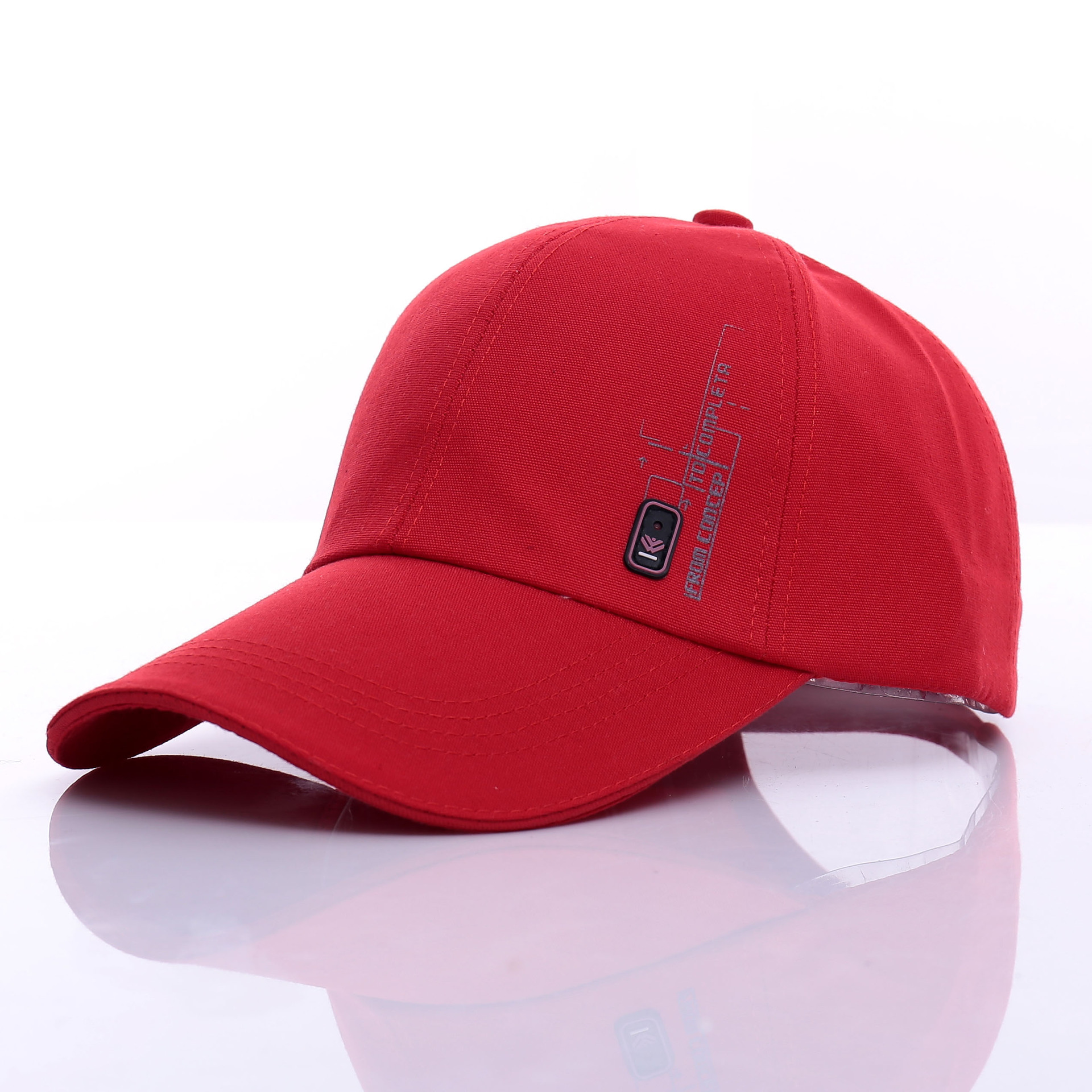 2022夏季新款男士女红色棒球帽潮防晒遮阳情侣户外字母鸭舌帽时尚