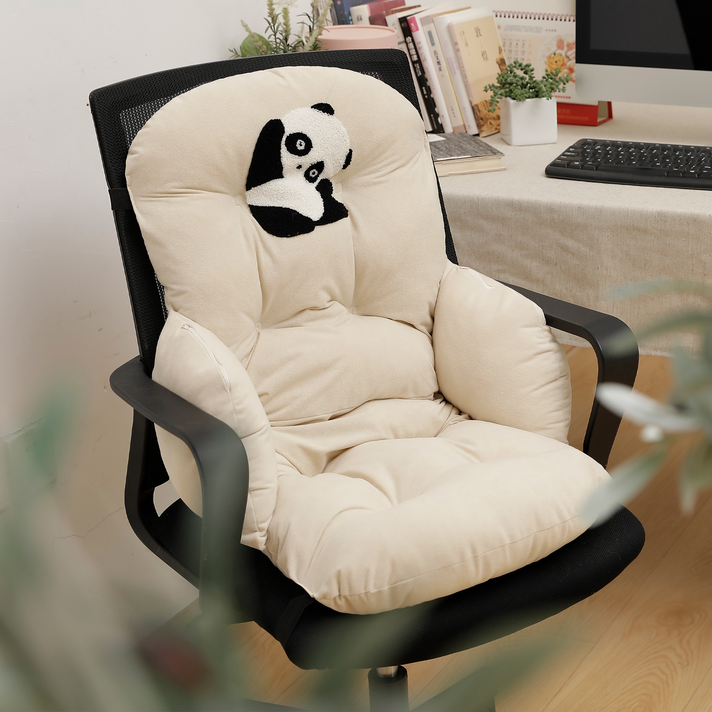 加热熊猫刺绣包围椅垫可爱卡通坐垫子椅垫靠垫一体学生宿舍屁股垫