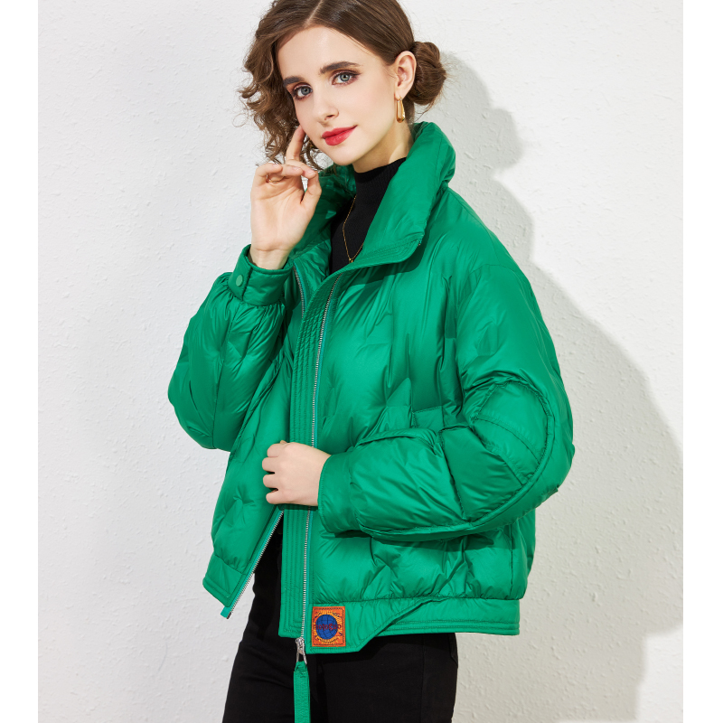 2022冬季新款女装绿色小个子面包服宽松休闲时尚气质短款羽绒服女