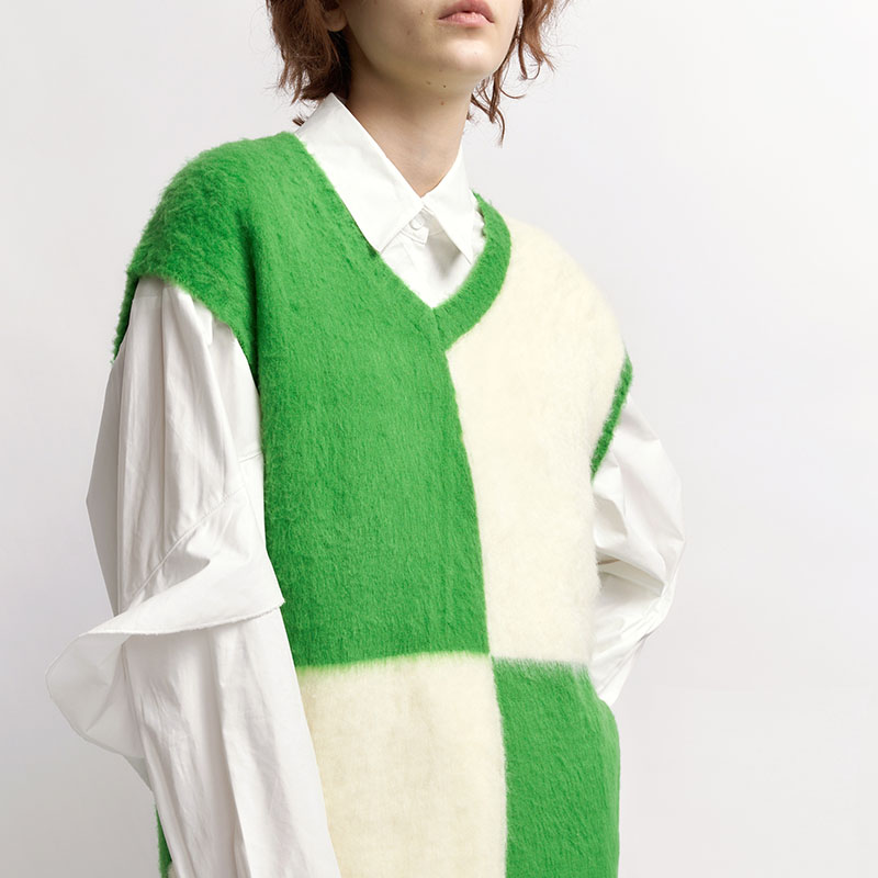 HOWL原创设计绿色棋盘格拉毛V领长款时尚叠穿背心马甲2021年冬季