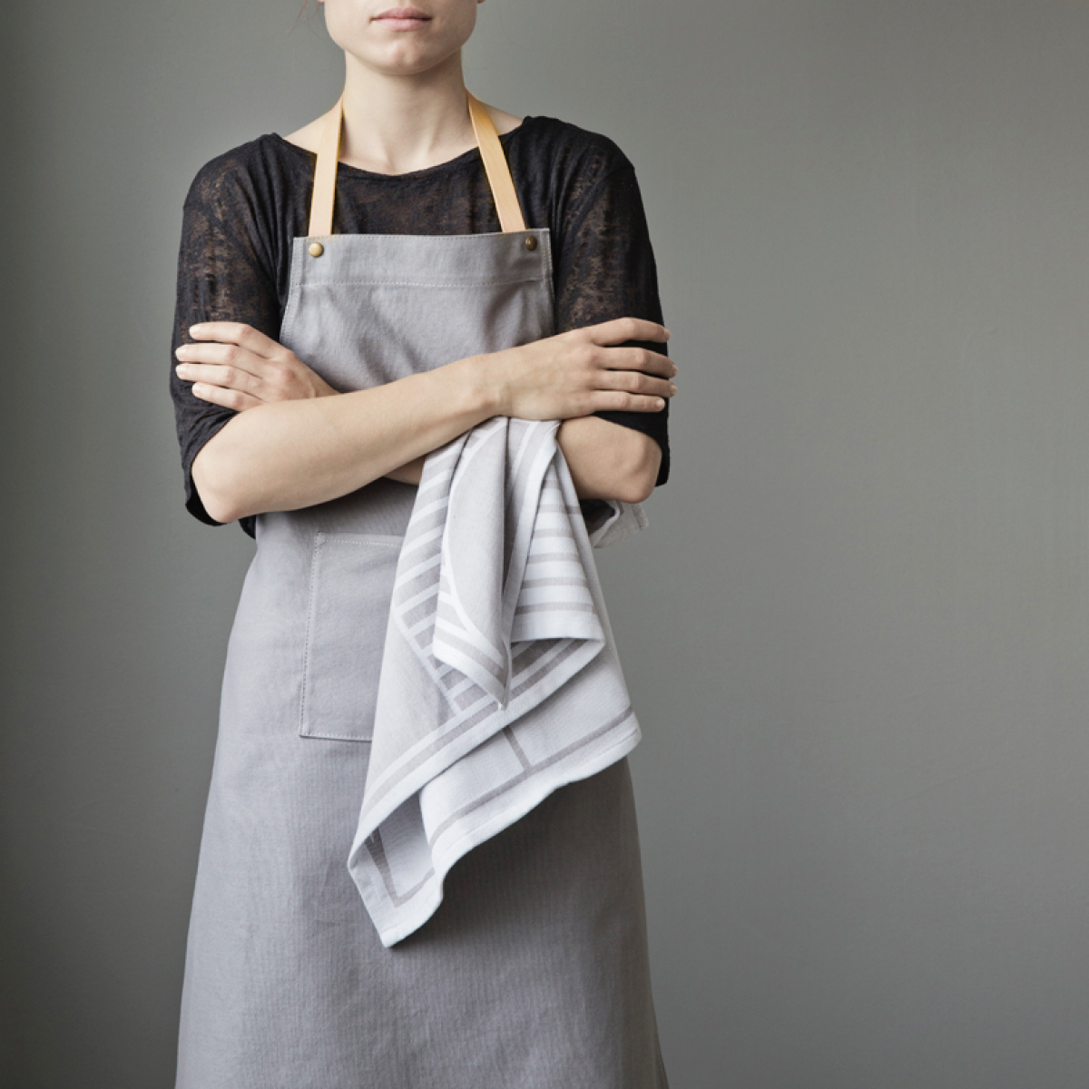 妙HOME北欧丹麦围裙纯棉时尚简约围裙 牛皮厨房餐厅工作室围裙