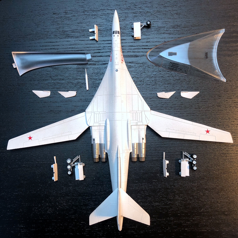 1：200比例合金飞机俄罗斯TU-160白天鹅战略轰炸机成品金属模型