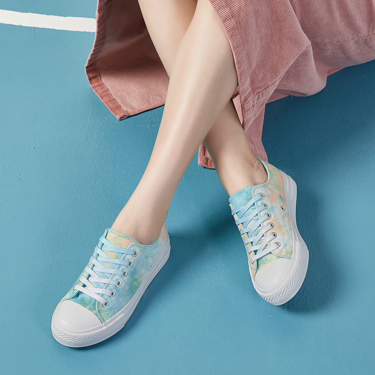卓诗尼低帮透气板鞋设计感小众韩版女秋季学生ins潮鞋帆布鞋