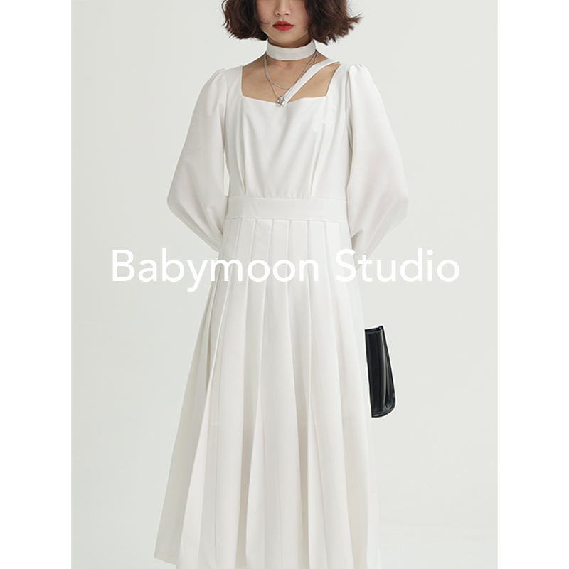 【秒杀】Babymoon 复古小众设计镂空附颈环长袖连衣裙女