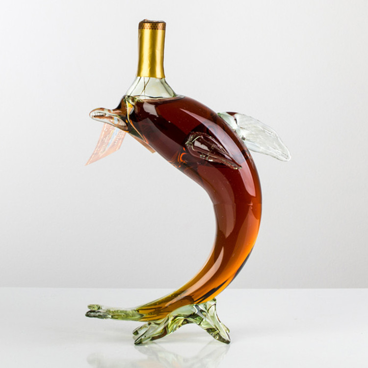 原瓶俄罗斯进口 艺术玻璃 白兰地海豚款500ML五星 造型洋酒包邮