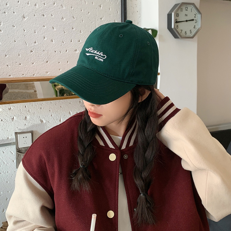 个性绿色帽子女韩版时髦小众军绿色棒球帽女春夏季日系显白鸭舌帽