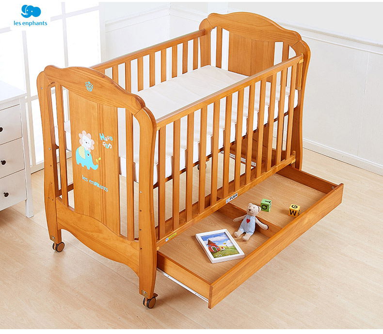 丽婴房欧式婴儿床实木儿童宝宝拼接大床可移动带储物大抽屉可调节